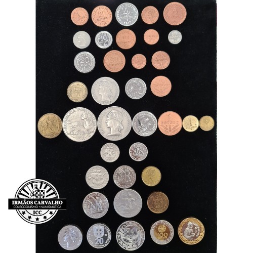 Collection of Medals - Escudo Silver Replicas