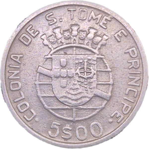 Silver coin of Saint Thomas and Príncipe with the face value of 5 Escudos dated from 1939.