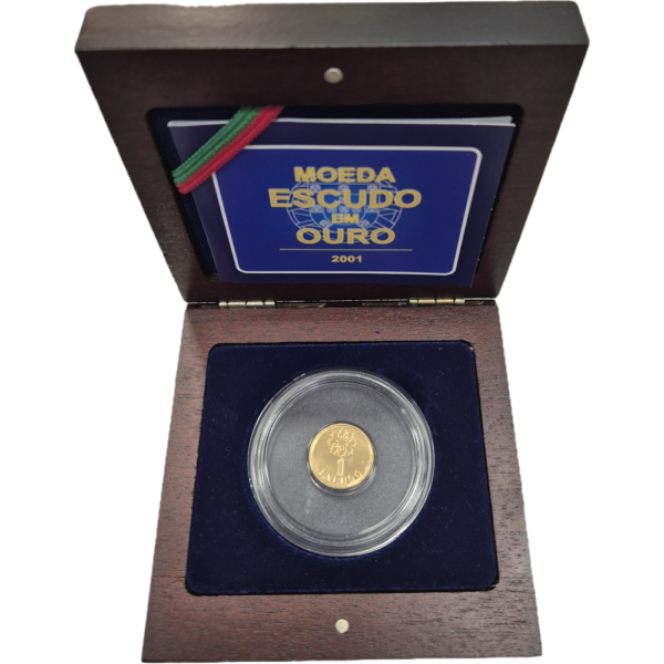 Escudo em ouro